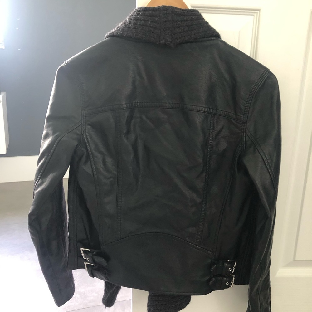 Abercrombie vegan leather jacket w sweater collar - Picture 3 of 4